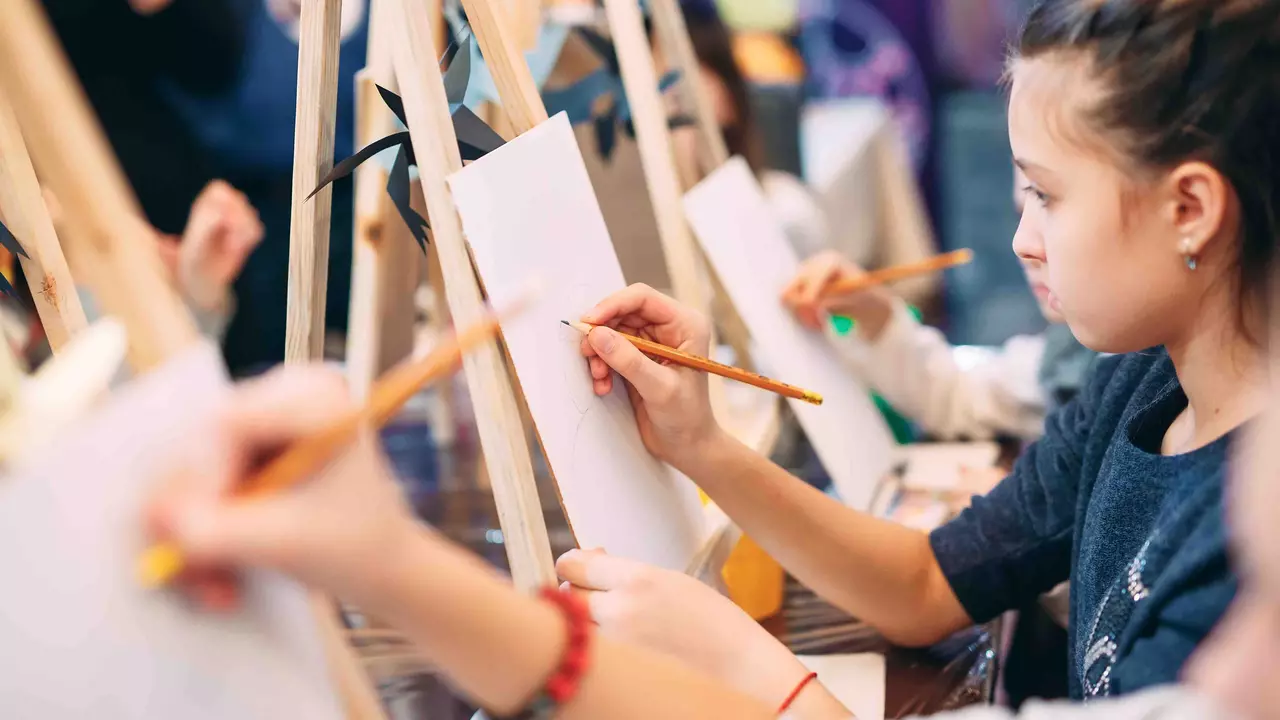 The Importance of Arts in Education - Fostering creativity and expression